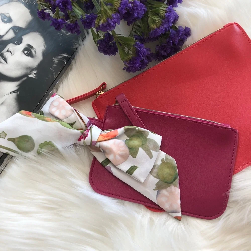 Estée Lauder Cosmetic Pouch (2 Pieces)